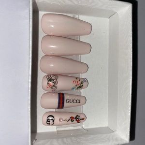 Artificial nails